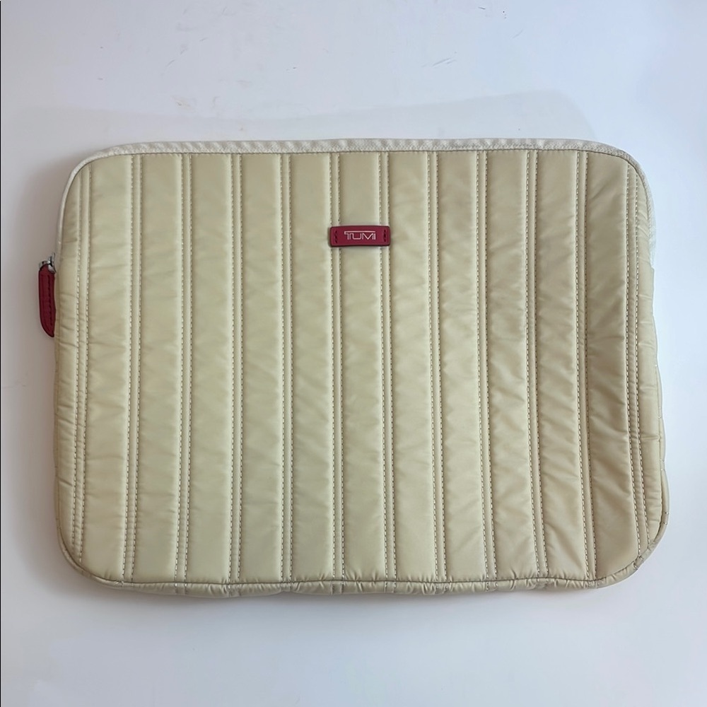 Tumi Cream Quilted Laptop Sleeve‎
